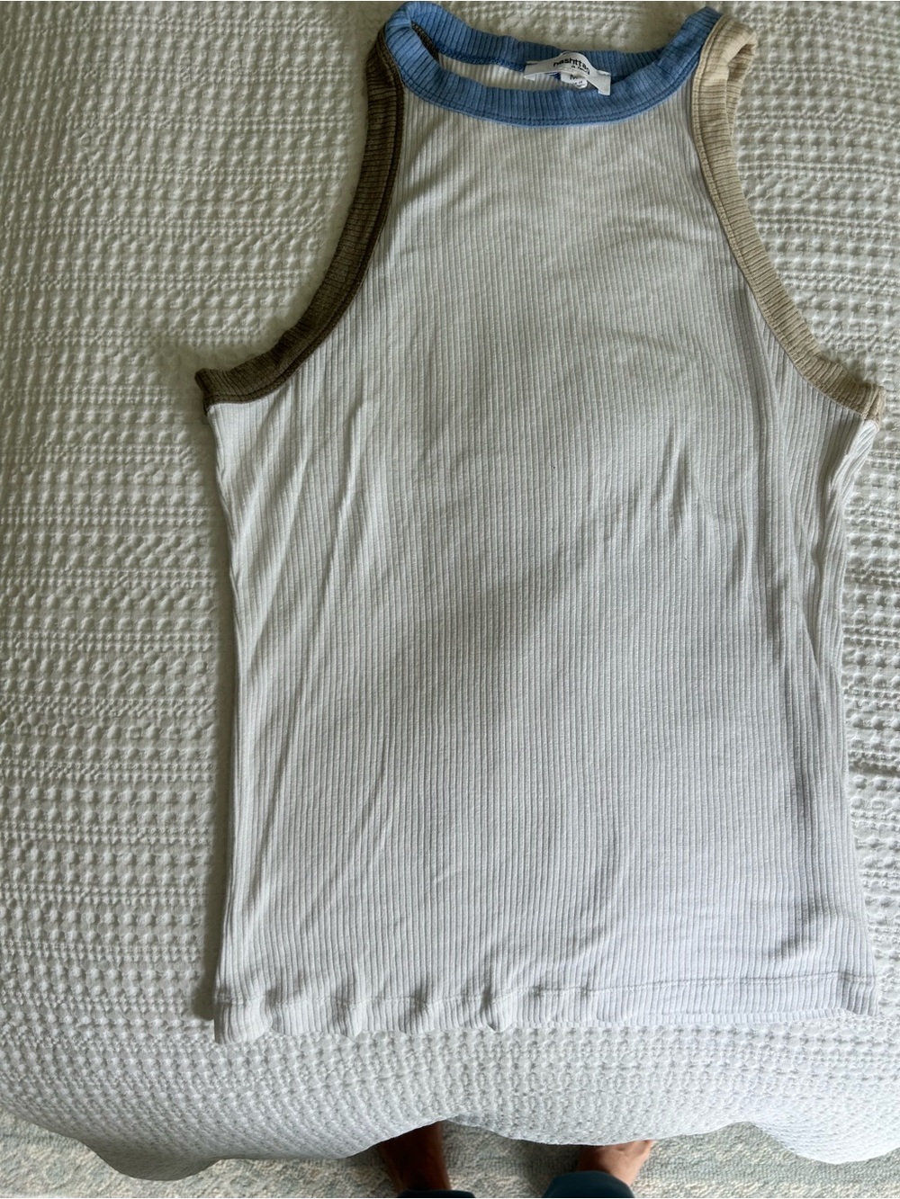 Colorblock-Trim Ribbed Tank Top - Picture 4 of 4